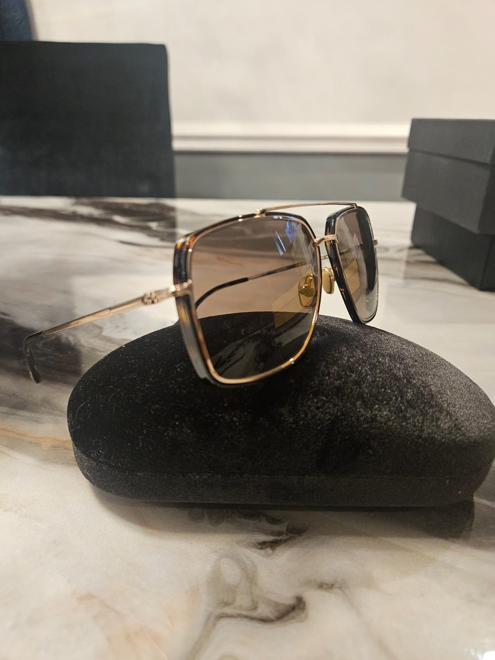 Women's Oversized Brown Gradient Sunglasses
